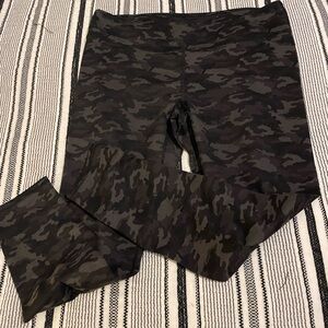 Fabletic camo legging